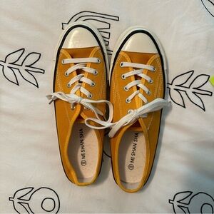 Mishansha Canvas Slip-On Sneakers